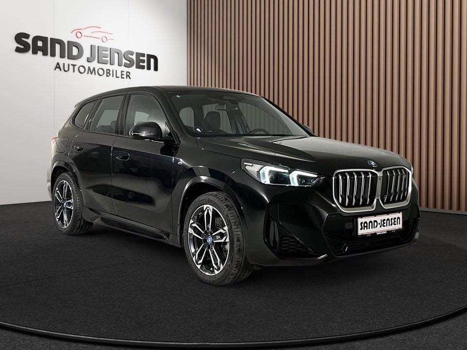 BMW iX1 xDrive30 M-Sport Premium 5d