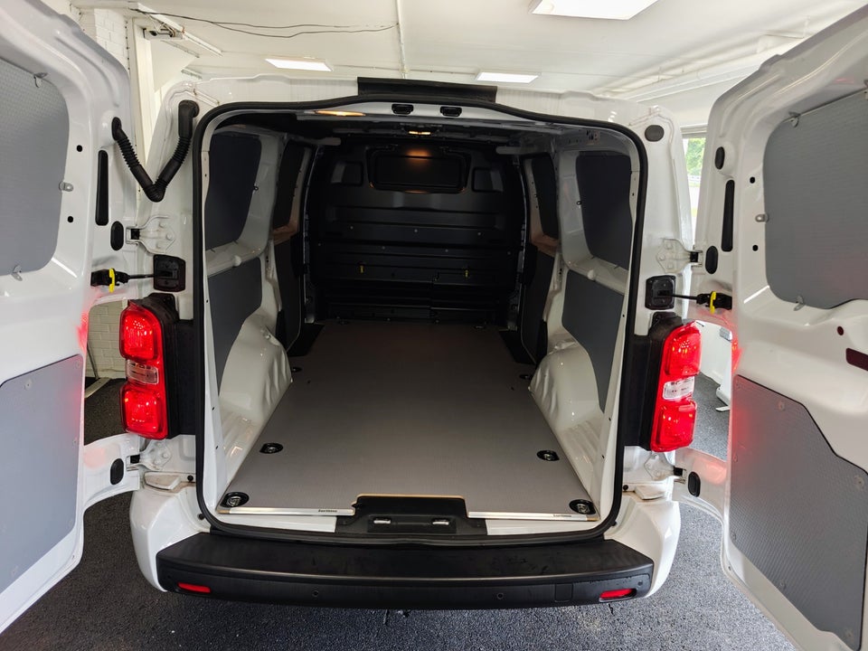 Peugeot Expert 2,0 BlueHDi 144 L3 Premium Van