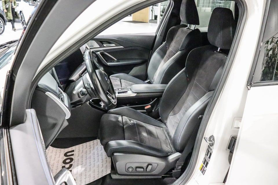 BMW iX1 xDrive30 Fully Charged M-Sport 5d