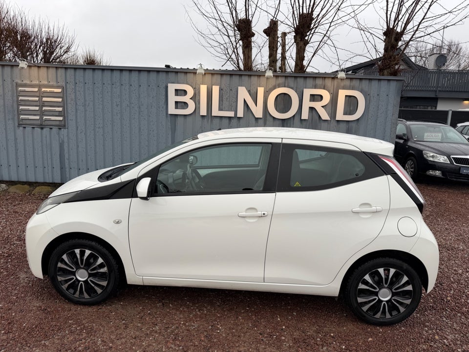 Toyota Aygo 1,0 VVT-i x-touch 5d