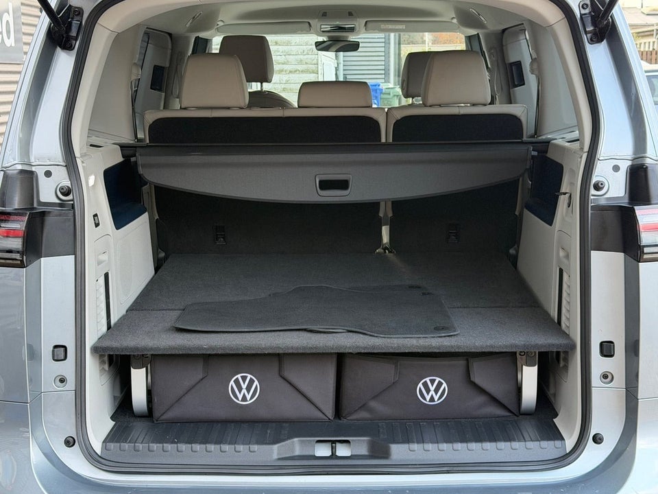 VW ID.Buzz 77 Pro SWB 5d