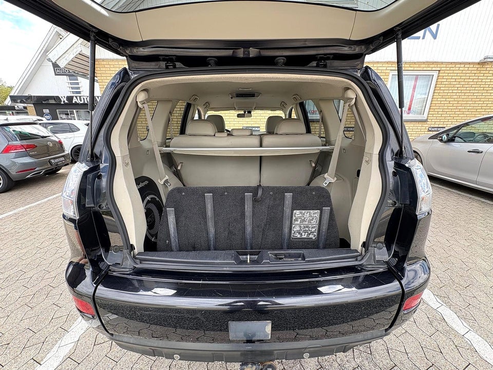 Mitsubishi Outlander 2,4 Instyle aut. 4WD 5d