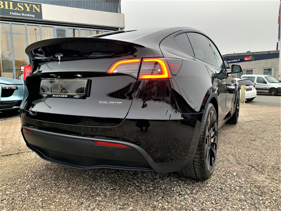 Tesla Model Y Performance AWD 5d