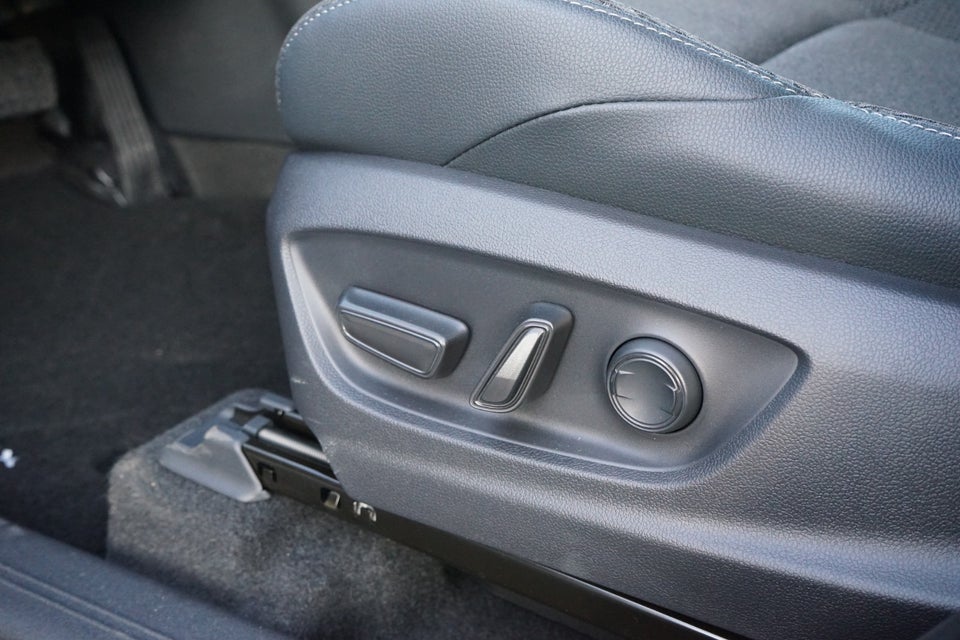 Toyota bZ4X Prestige 5d