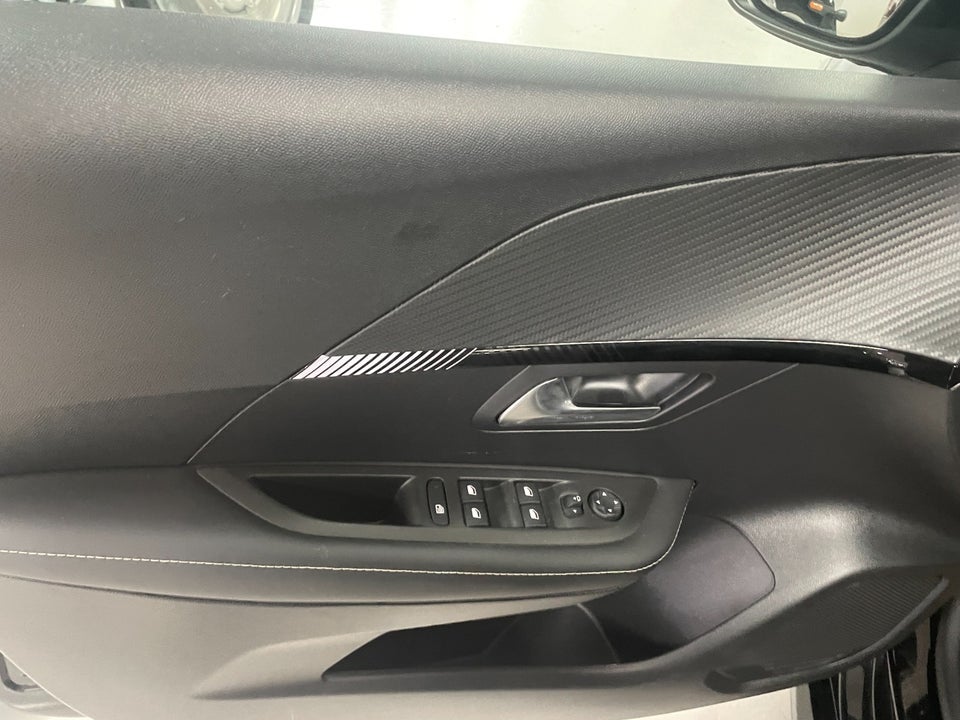 Peugeot 208 1,2 PureTech 100 Precision Pack 5d