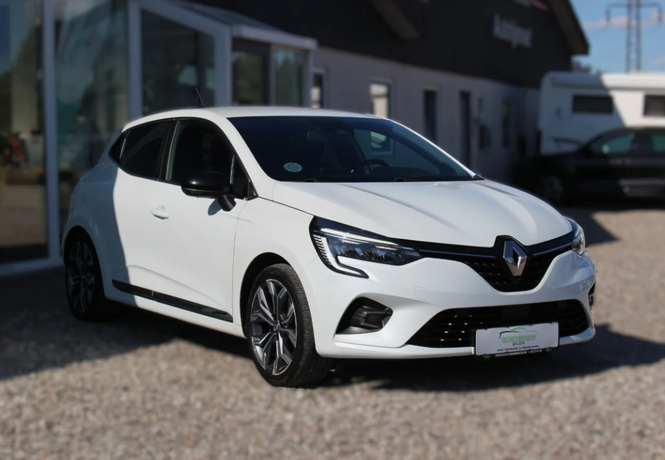 Renault Clio V 1,6 E-Tech Intens 5d