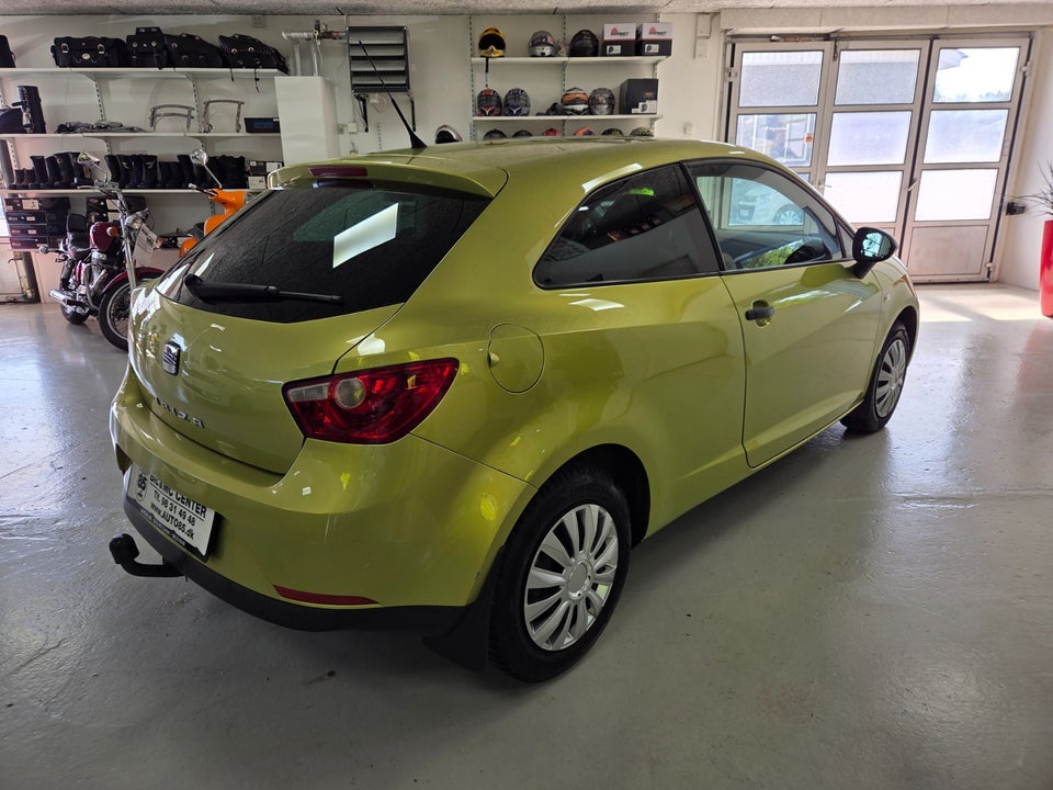 Seat Ibiza 1,4 16V Reference SC 3d