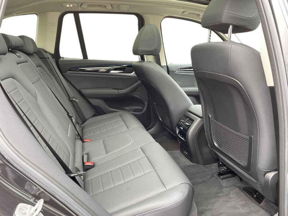 BMW iX3 Inspiring 5d