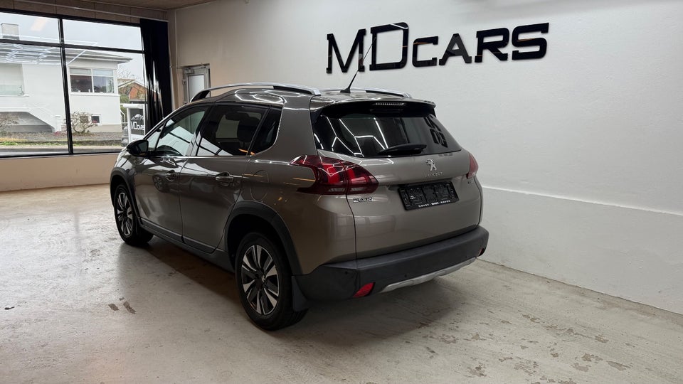 Peugeot 2008 1,2 e-THP 110 Allure Sky 5d