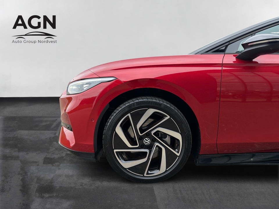 VW ID.7 77 Style+ Tourer 5d