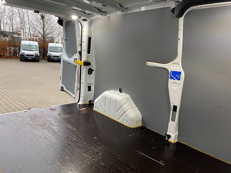 Ford Transit Custom 300L 2,0 TDCi 130 Trend