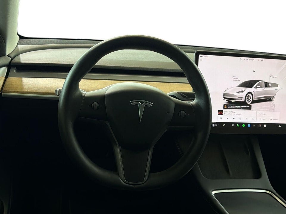 Tesla Model 3 RWD 4d