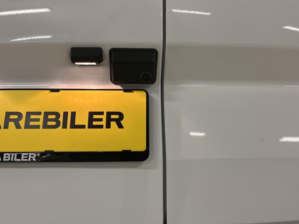 Ford E-Transit Custom 320S 64 Trend