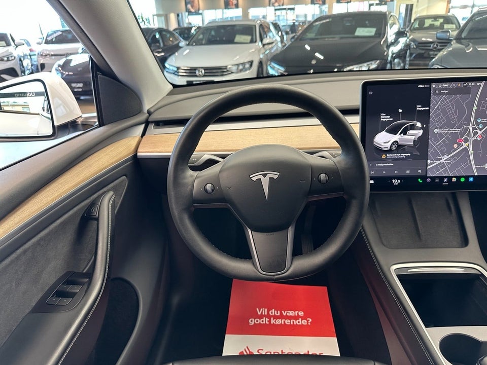 Tesla Model Y Long Range AWD 5d