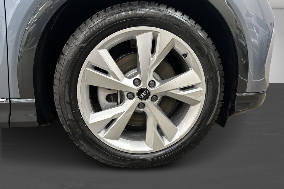 Audi Q4 e-tron 45 S-line Edition 5d