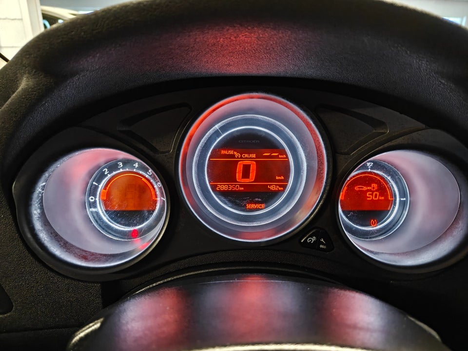 Citroën C4 1,6 BlueHDi 100 Feel 5d