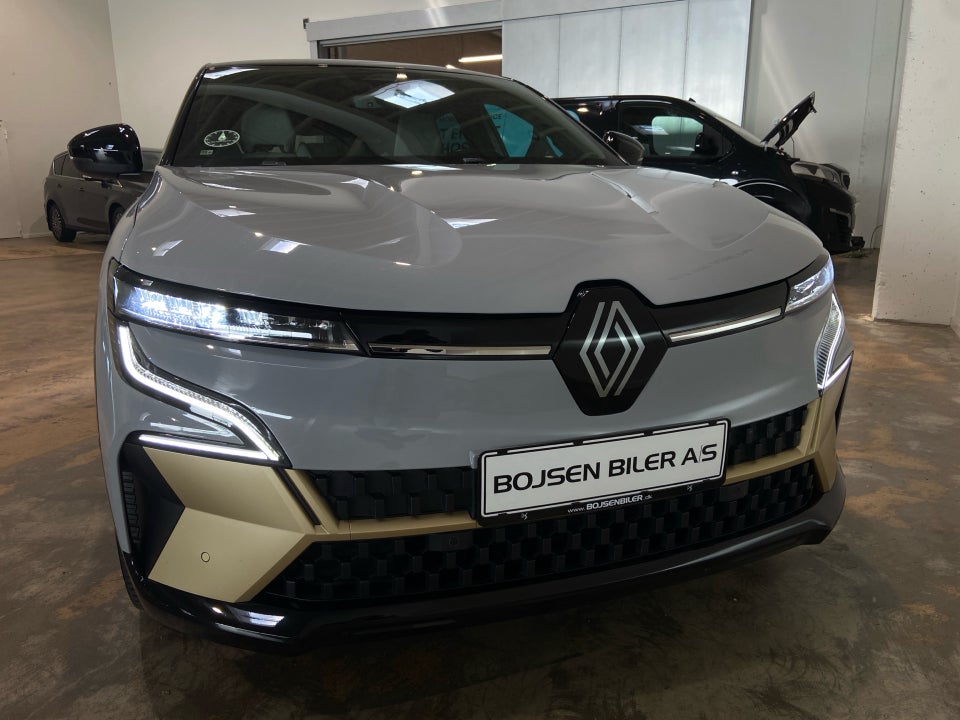 Renault Megane E-Tech 60 Iconic 5d