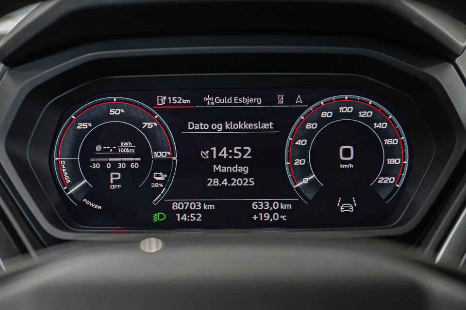 Audi Q4 e-tron 45 S-line quattro 5d