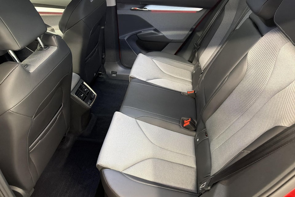 Skoda Enyaq 80 iV Loft 5d