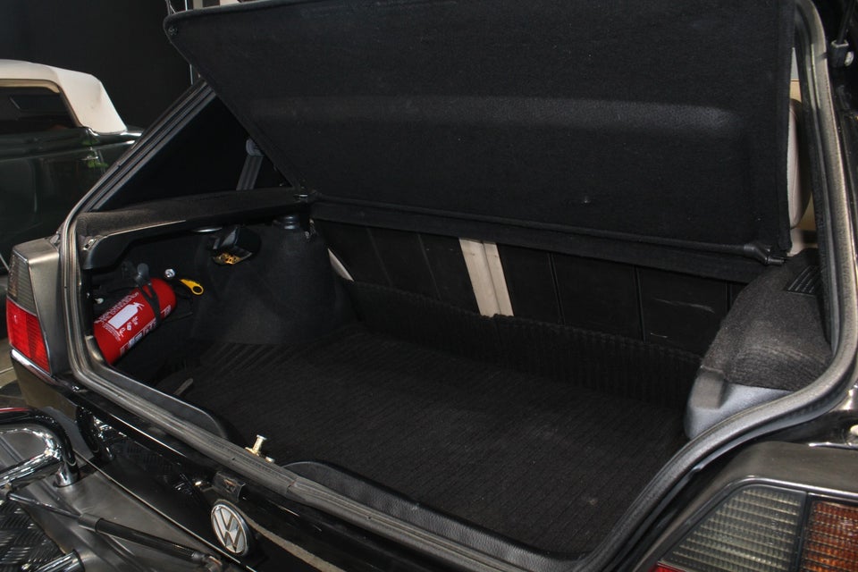 VW Golf II Country 1,8 Syncro 5d