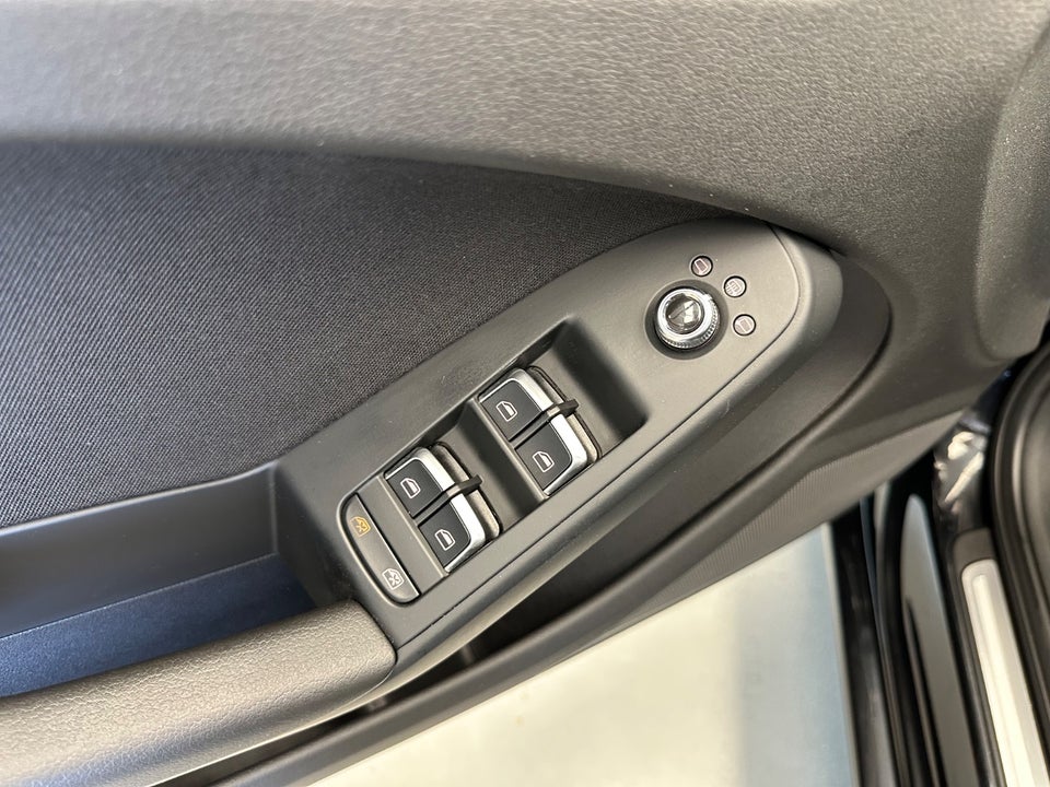 Audi A4 2,0 TDi 150 Avant Multitr. 5d