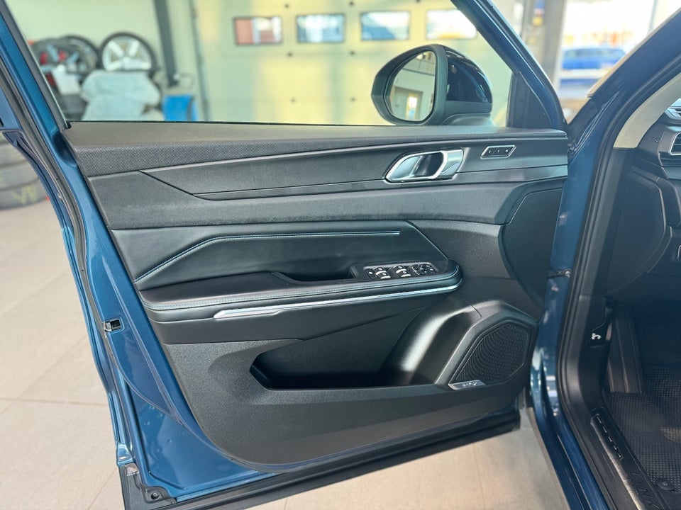 Lynk & Co 01 1,5 PHEV 5d