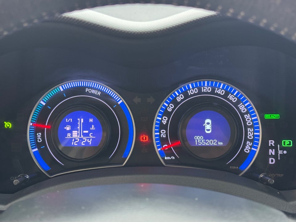 Toyota Auris 1,8 Hybrid 5d