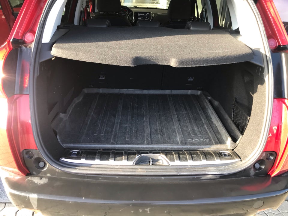 Peugeot 2008 1,2 PureTech 110 Allure+ 5d