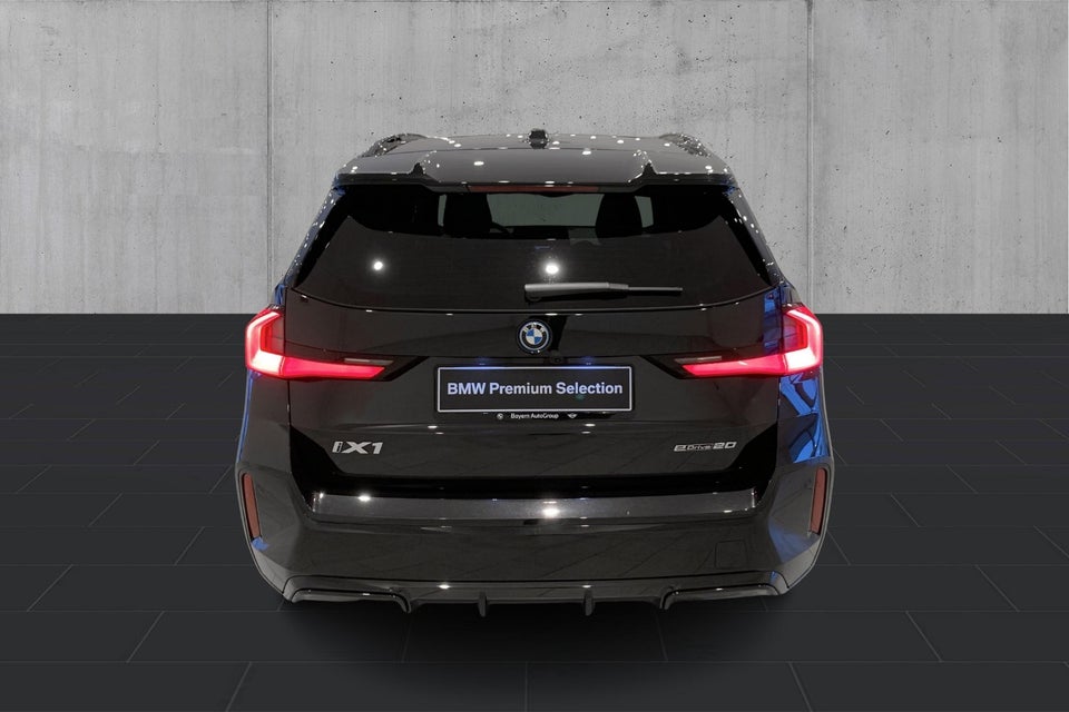 BMW iX1 eDrive20 M-Sport Pro 5d