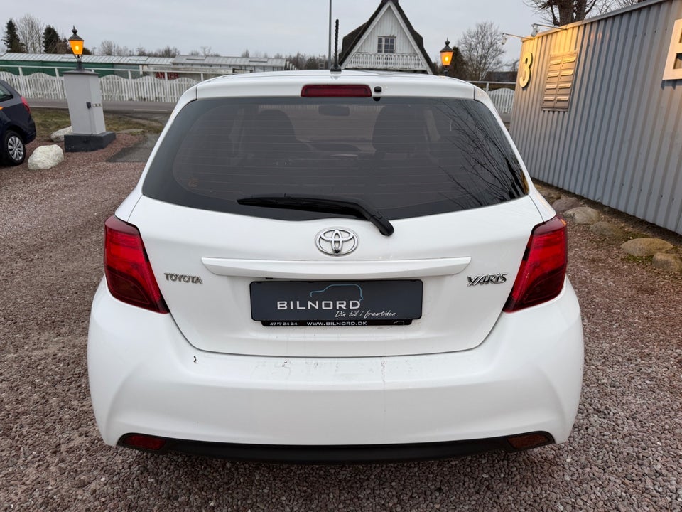Toyota Yaris 1,3 VVT-i Skyview 5d