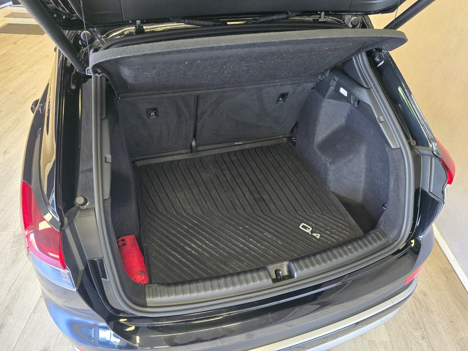 Audi Q4 e-tron 50 S-line quattro 5d