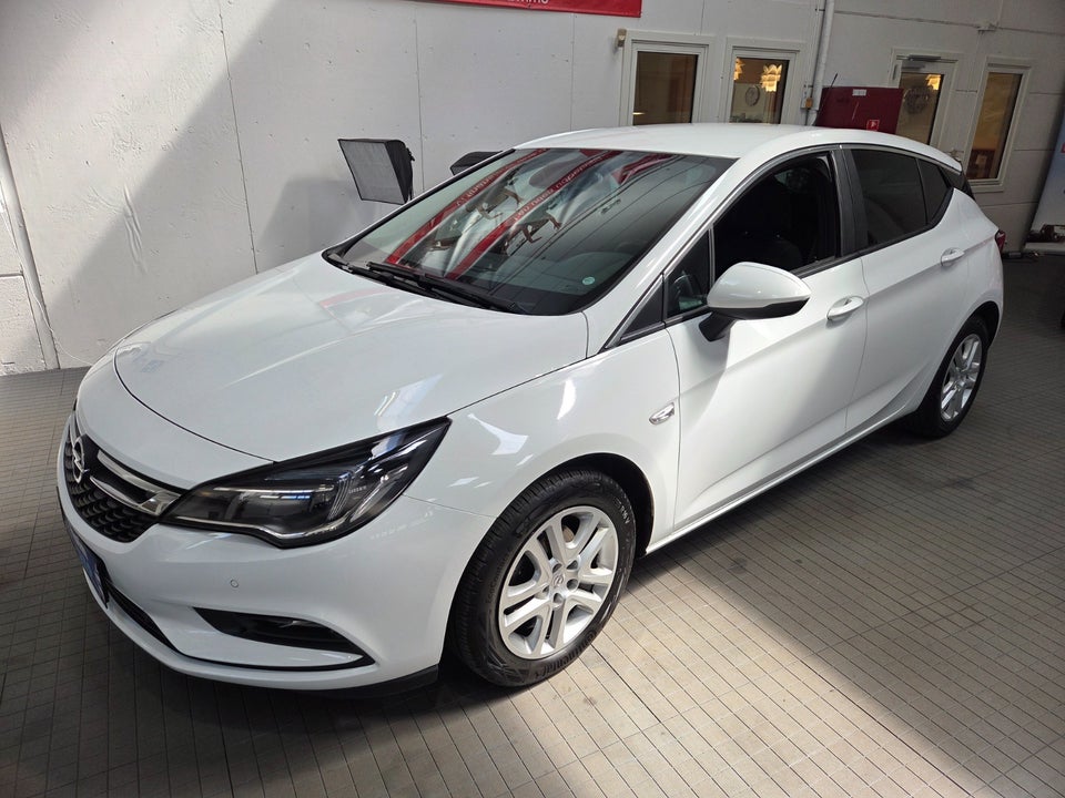 Opel Astra 1,0 T 105 Enjoy 5d