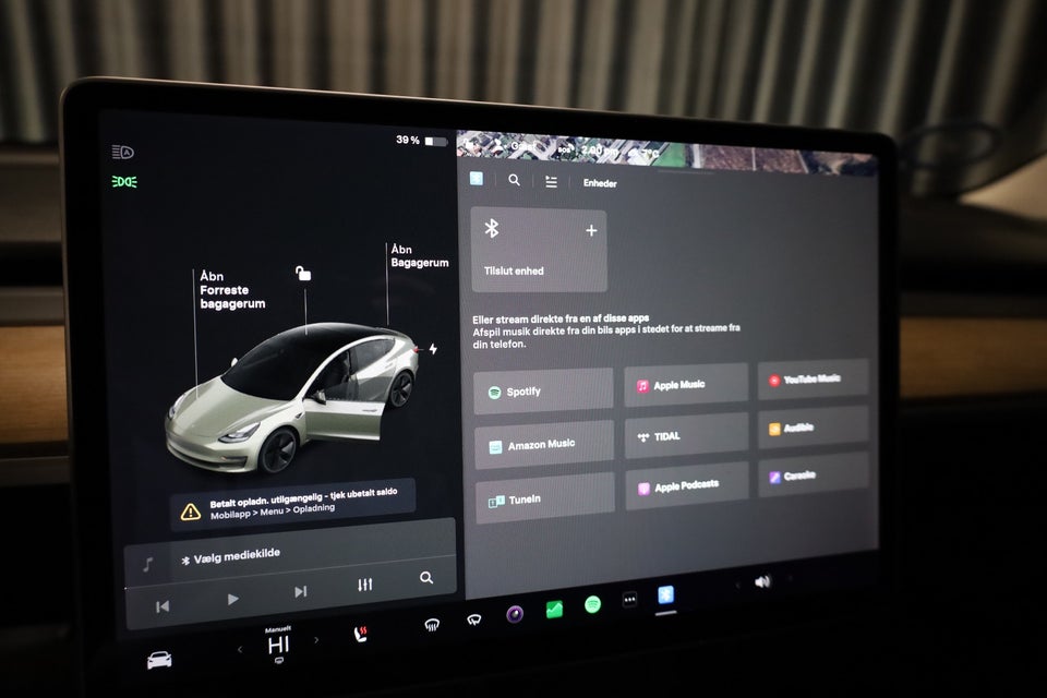 Tesla Model 3 Long Range AWD 4d