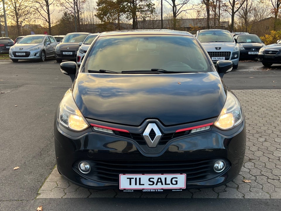 Renault Clio IV 0,9 TCe 90 Expression 5d