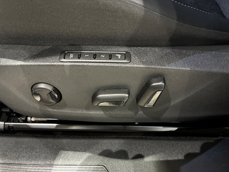 Skoda Elroq 85 iV Maxx 5d