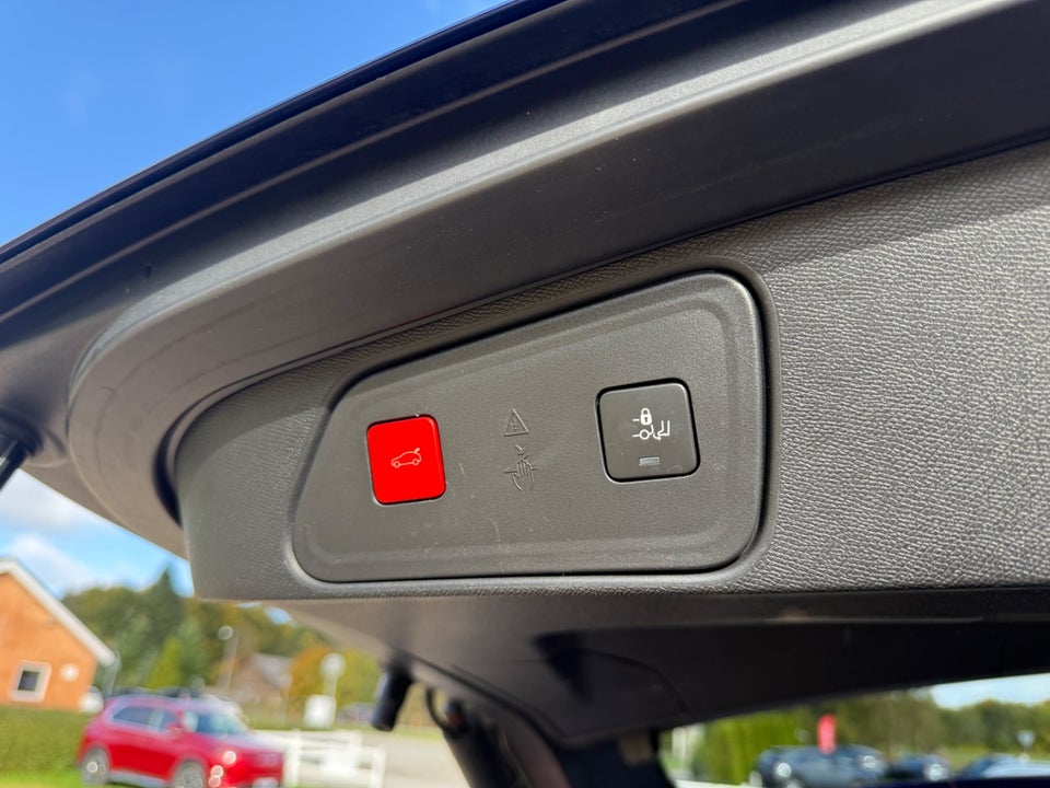 Peugeot 3008 1,6 Hybrid Allure Limited EAT8 5d