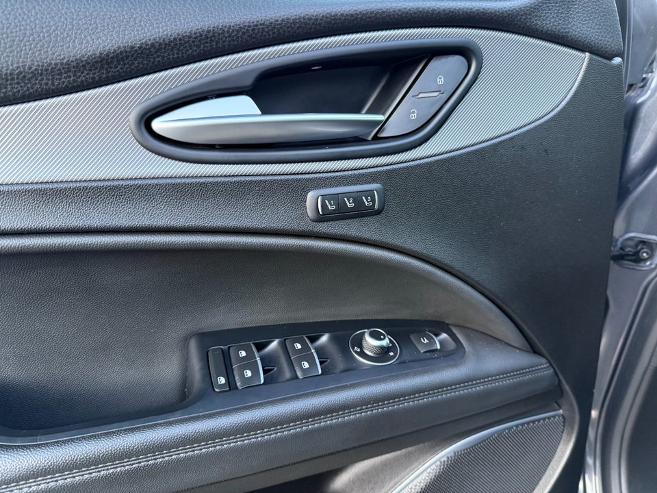 Alfa Romeo Stelvio 2,0 T 280 B-Tech aut. Q4 5d