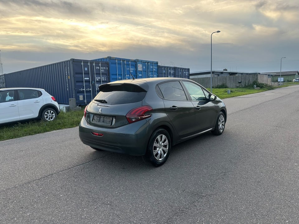 Peugeot 208 1,6 BlueHDi 100 Active 5d