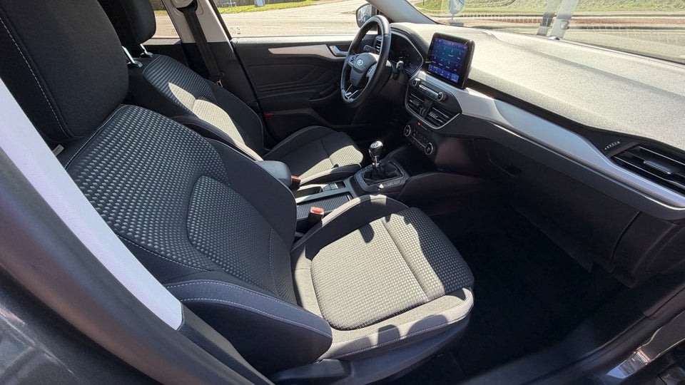 Ford Focus 1,0 EcoBoost Connected 5d