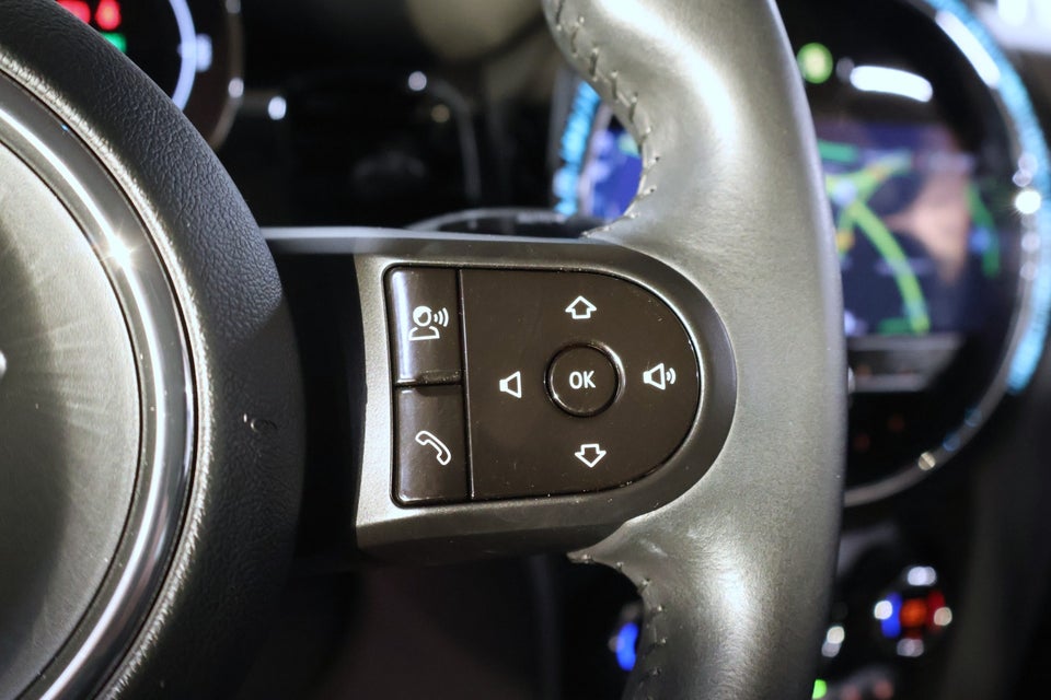 MINI Cooper SE Essential 3d