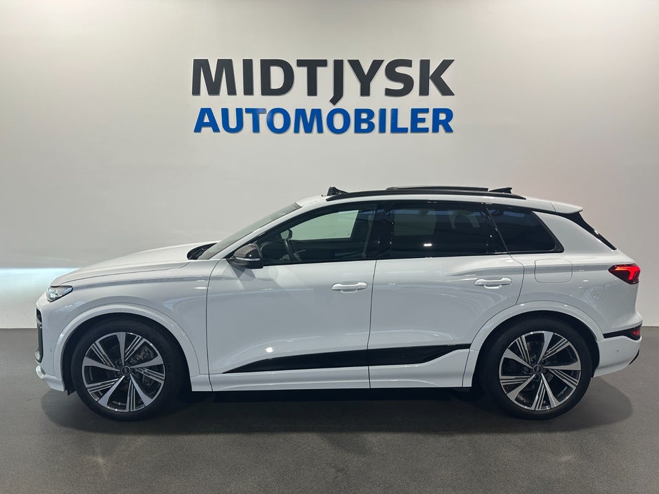 Audi SQ6 e-tron quattro 5d