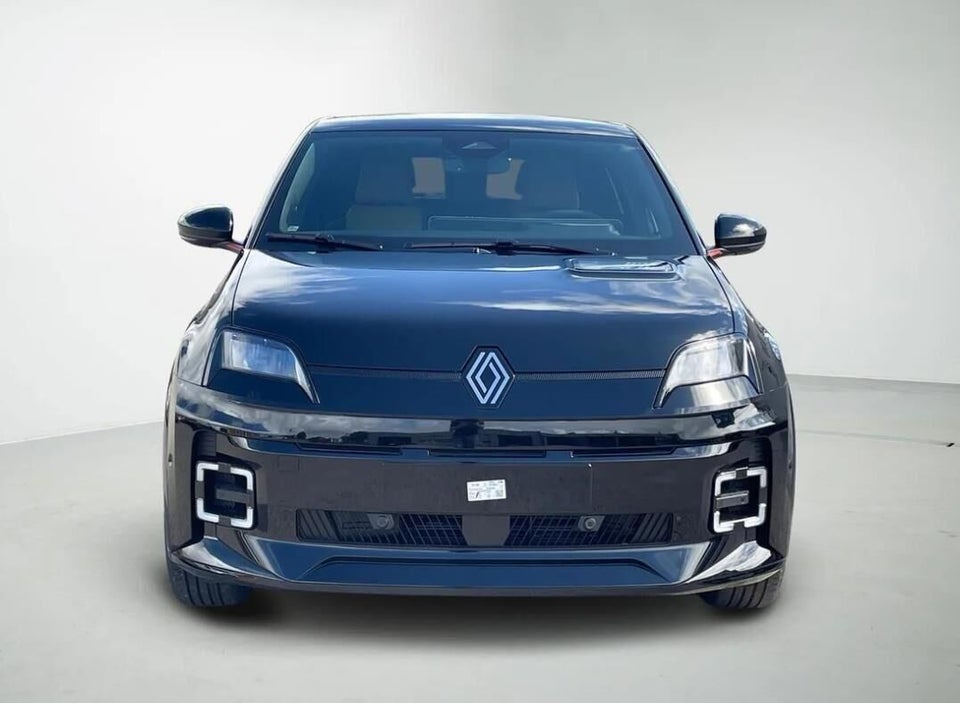Renault 5 E-Tech 52 Iconic 5d