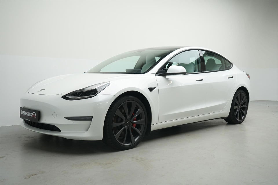 Tesla Model 3 Performance AWD 4d