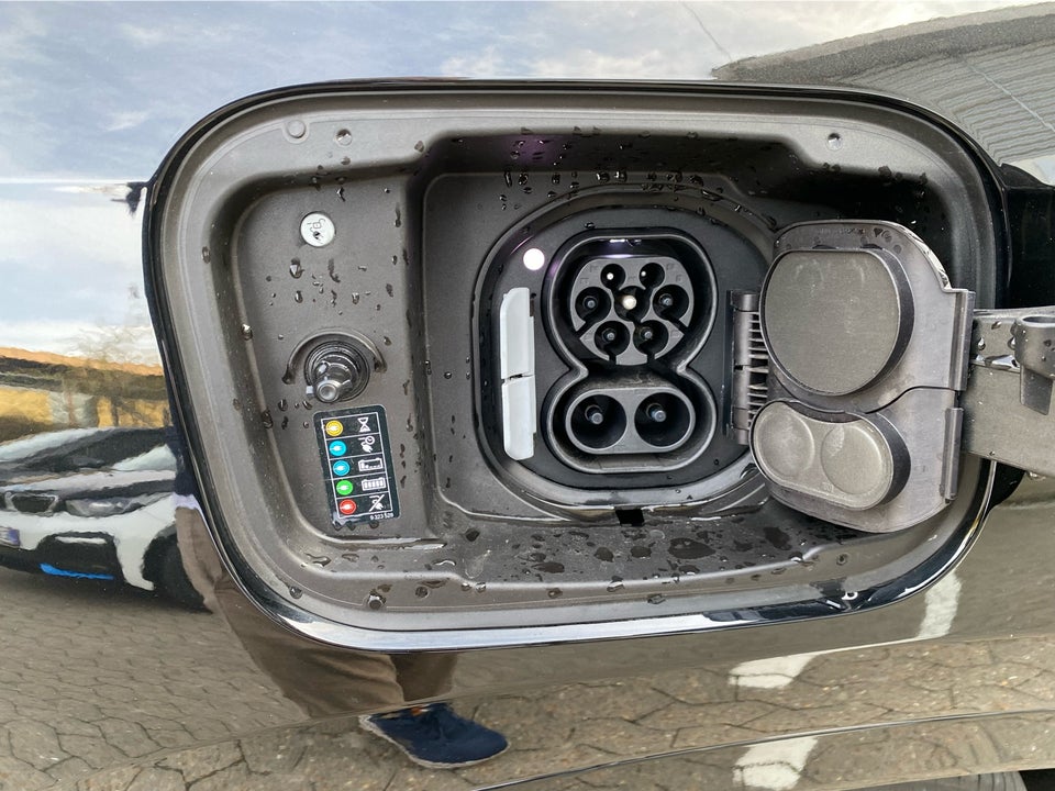 BMW iX1 xDrive30 M-Sport 5d