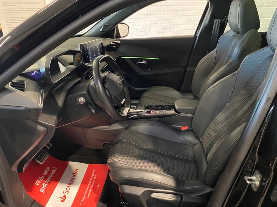 Peugeot e-2008 50 GT 5d