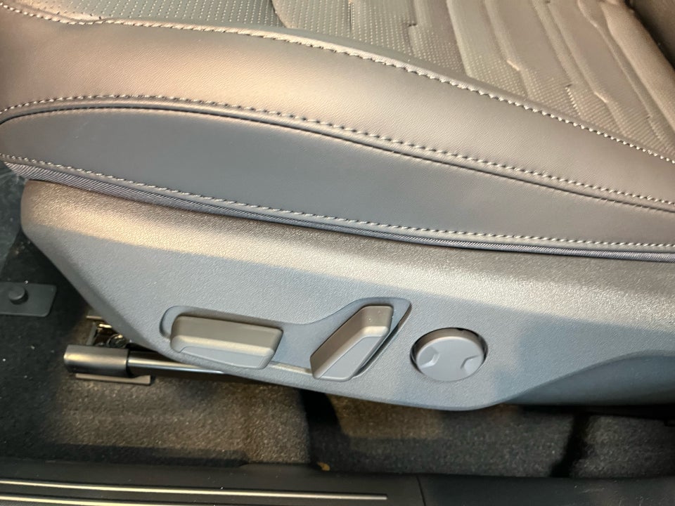 Kia Niro 64 EV Prestige 5d