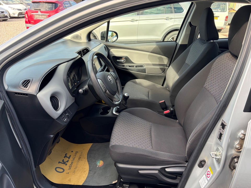 Toyota Yaris 1,0 VVT-i T2 Touch 5d