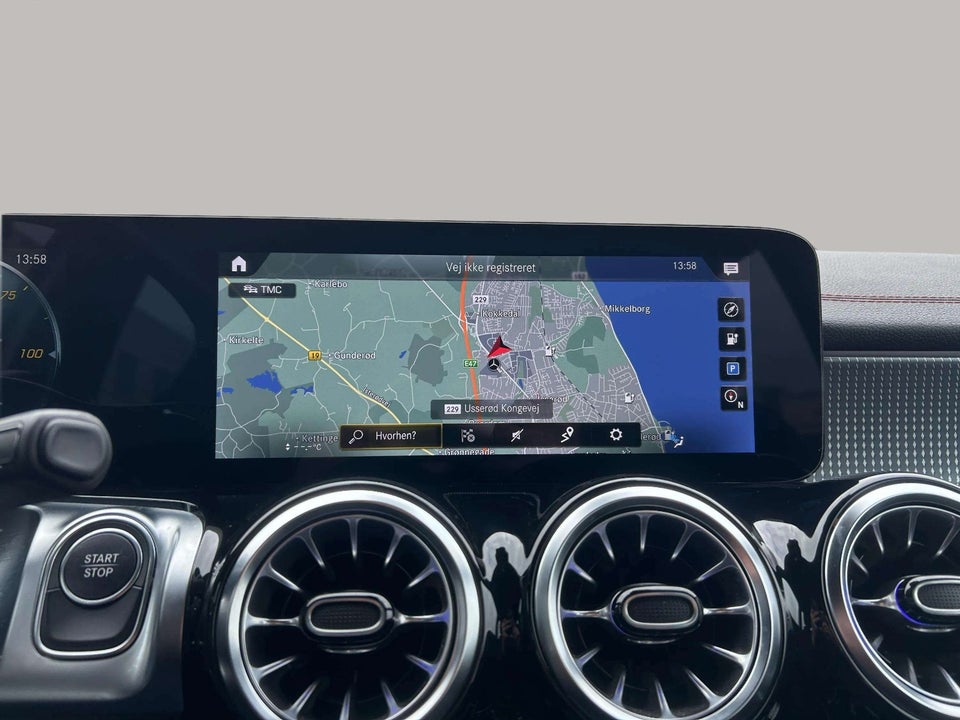 Mercedes EQB250 AMG Line 5d