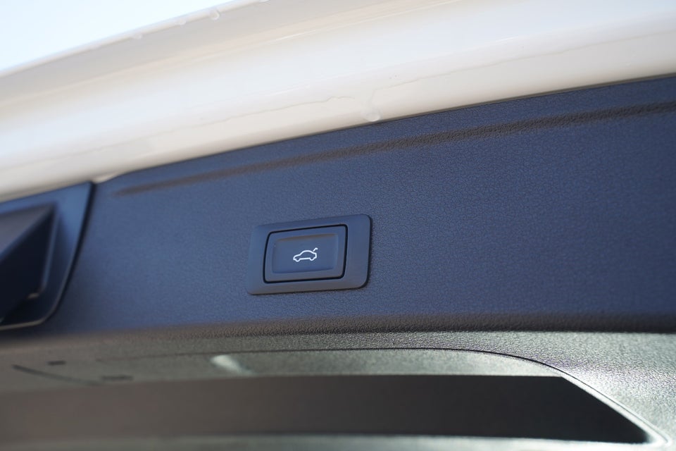 Audi A4 40 TFSi Advanced Avant S-tr. 5d