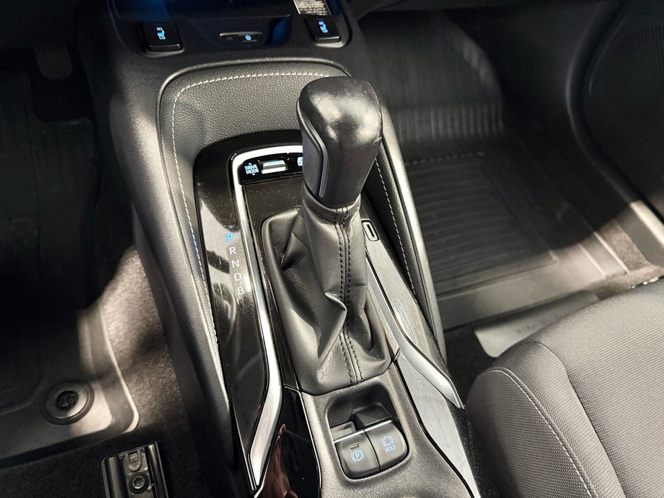 Toyota Corolla 1,8 Hybrid Active Smart Touring Sports MDS 5d